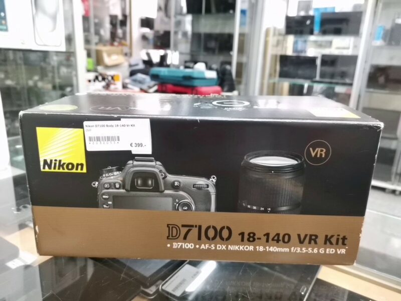 Nikon D7100 Body 18-140 Vr Kit  | mit Originalverpackung  | Zustand: Sehr Gut