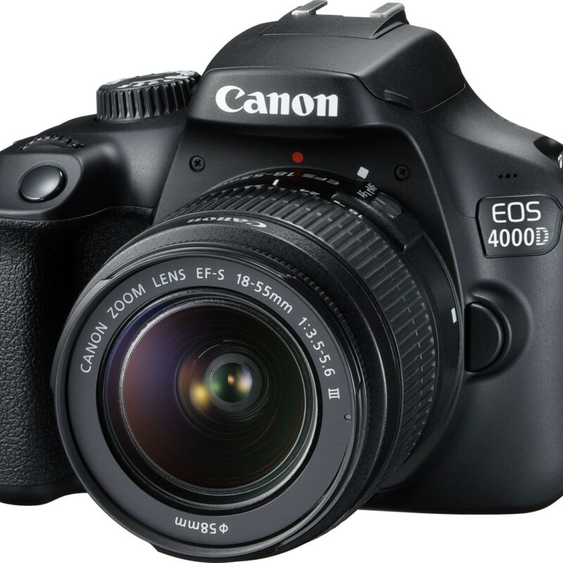 Canon EOS 4000D mit EF-S 18-55mm | mit Ladegerät + Akku | Zustand: Sehr Gut